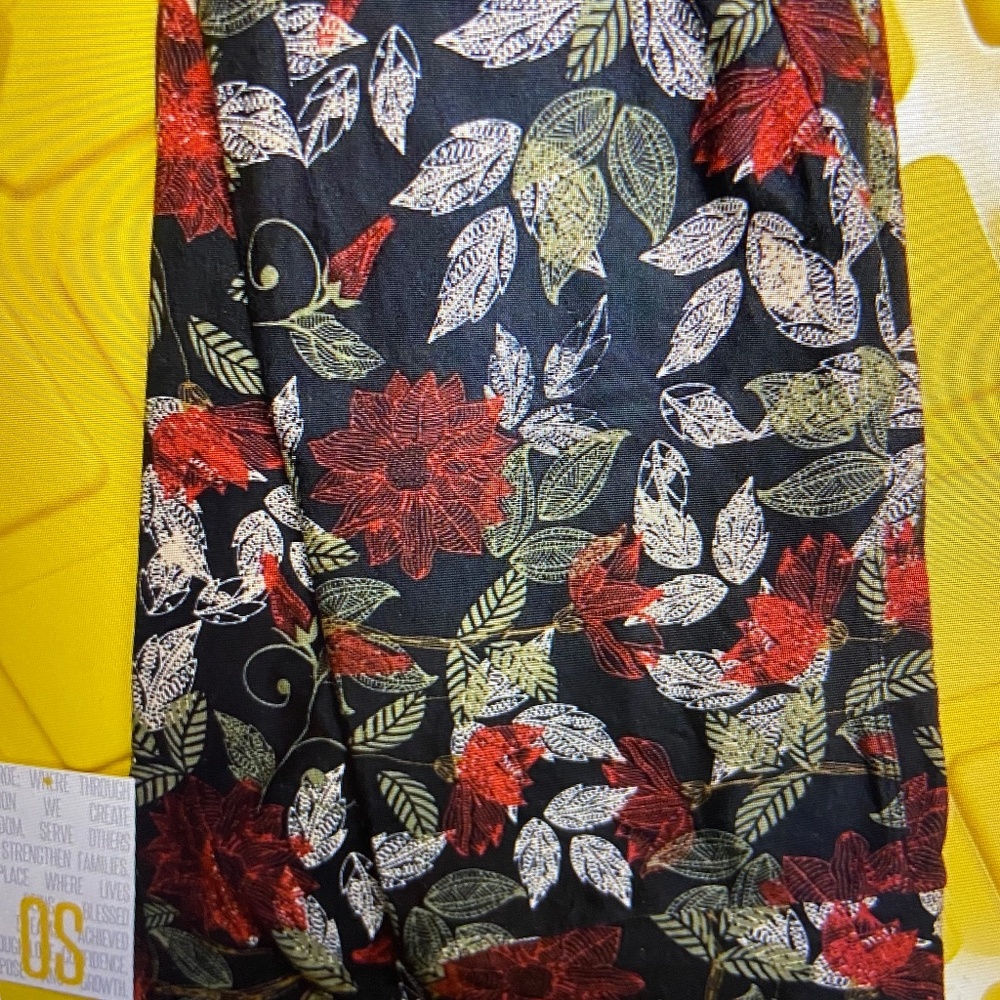 Lularoe leggings os new with tag